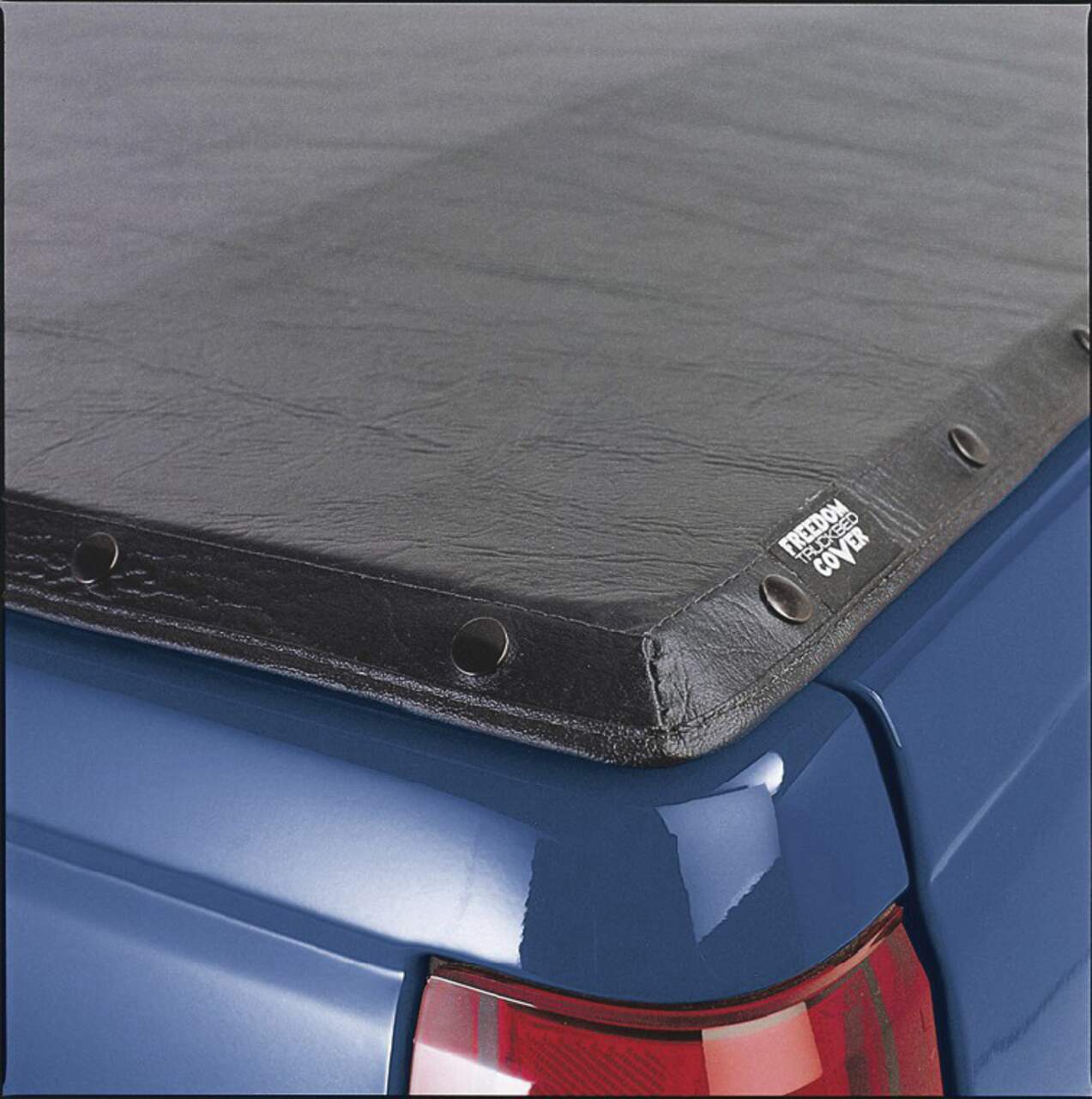 Freedom Classic Snap Tonneau Cover